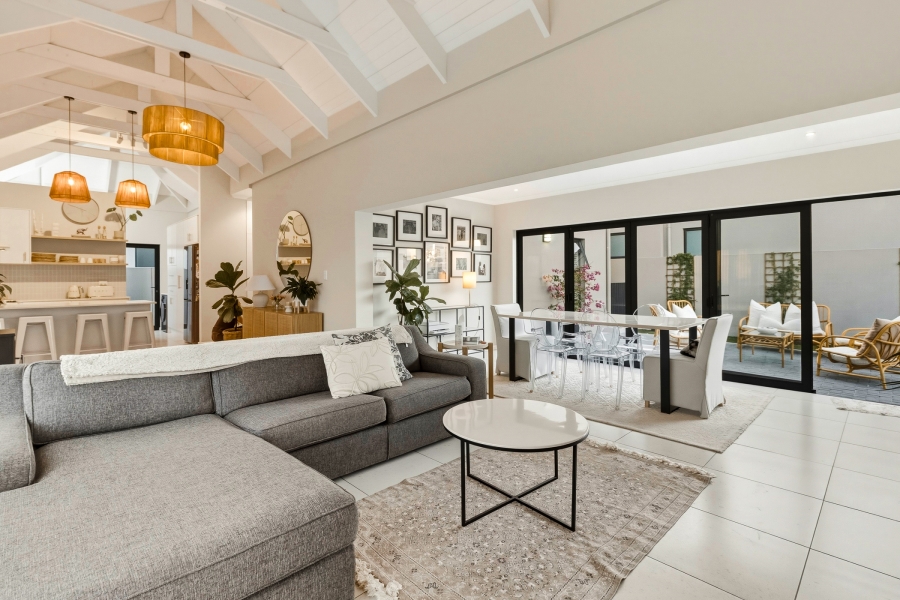 3 Bedroom Property for Sale in Aan de Wijnlanden Western Cape